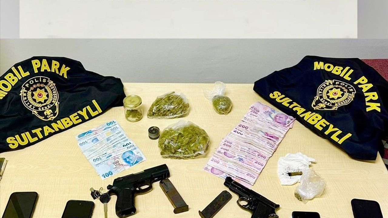 Sultanbeyli'de Uyuşturucu Ticareti Operasyonu: 4 Gözaltı