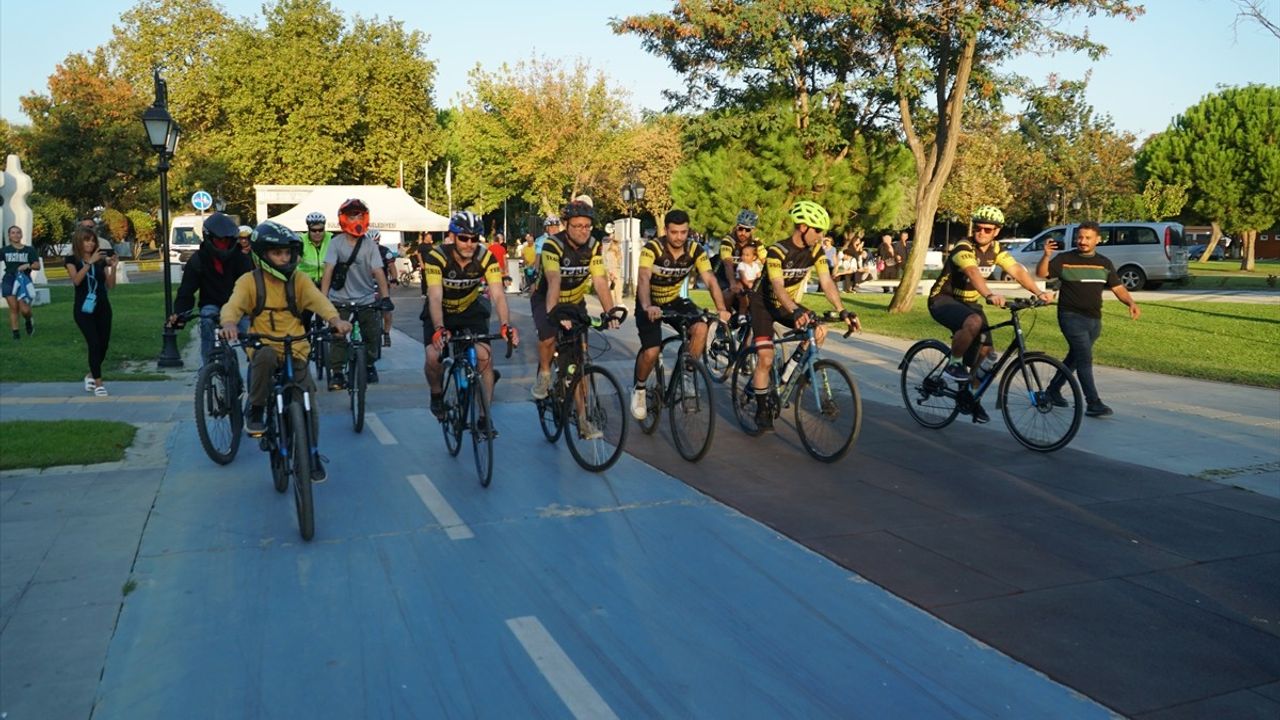 Tekirdağ'da Bisiklet Turu ile Hareketlilik Haftası Kutlandı