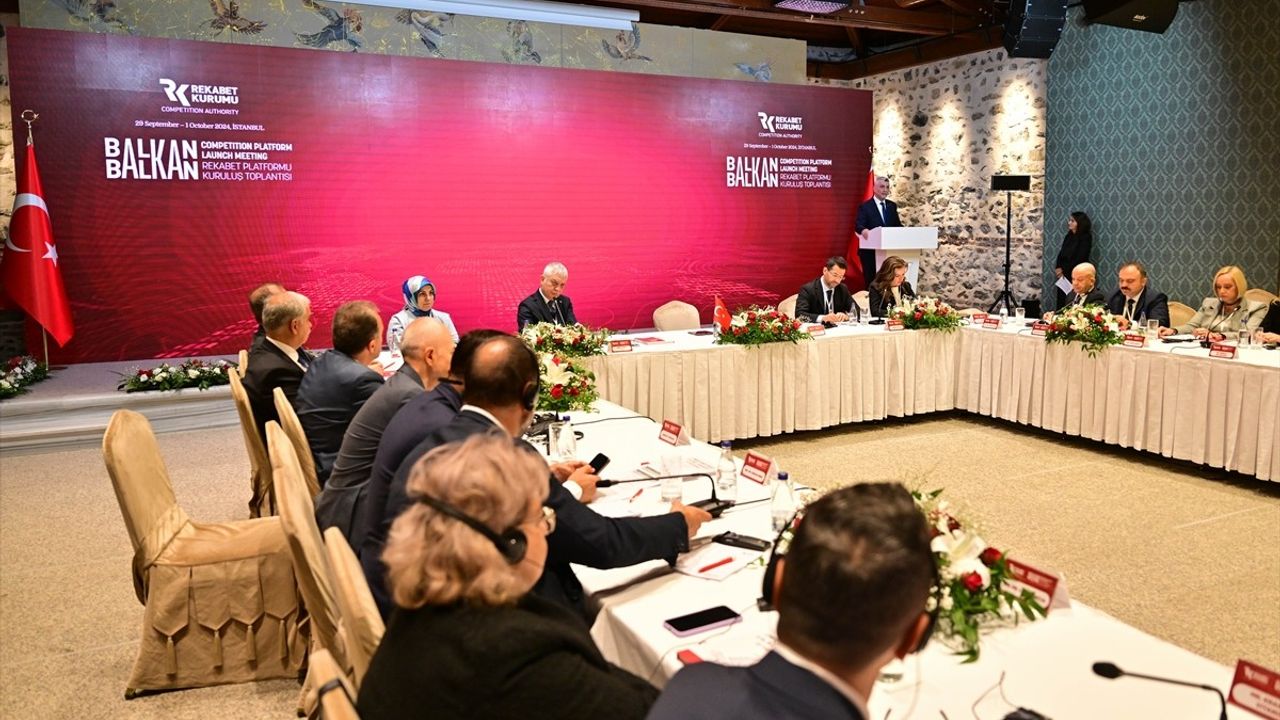 Ticaret Bakanı Bolat, Balkan Rekabet Platformu'nda Önemli Açıklamalarda Bulundu