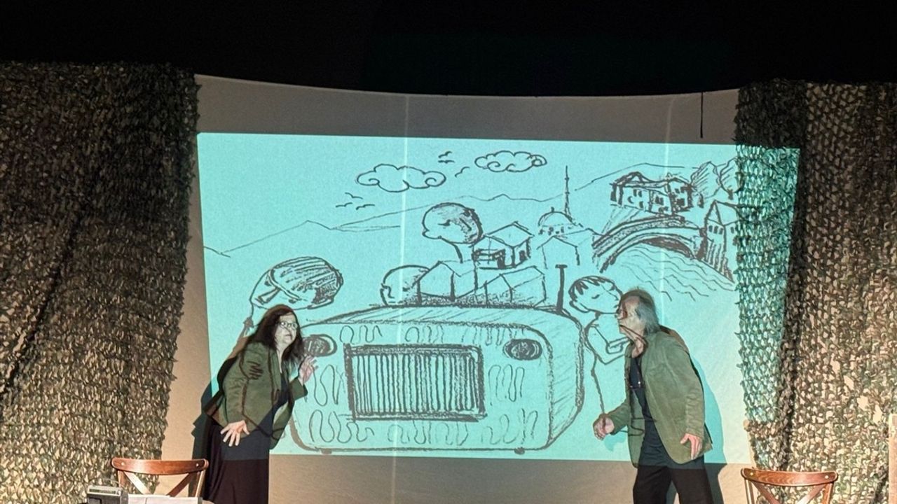 Tiflis'te 'Baba, Dışarı Çıkma' Tiyatrosu: Bosna Hersek Savaşının Trajedisi