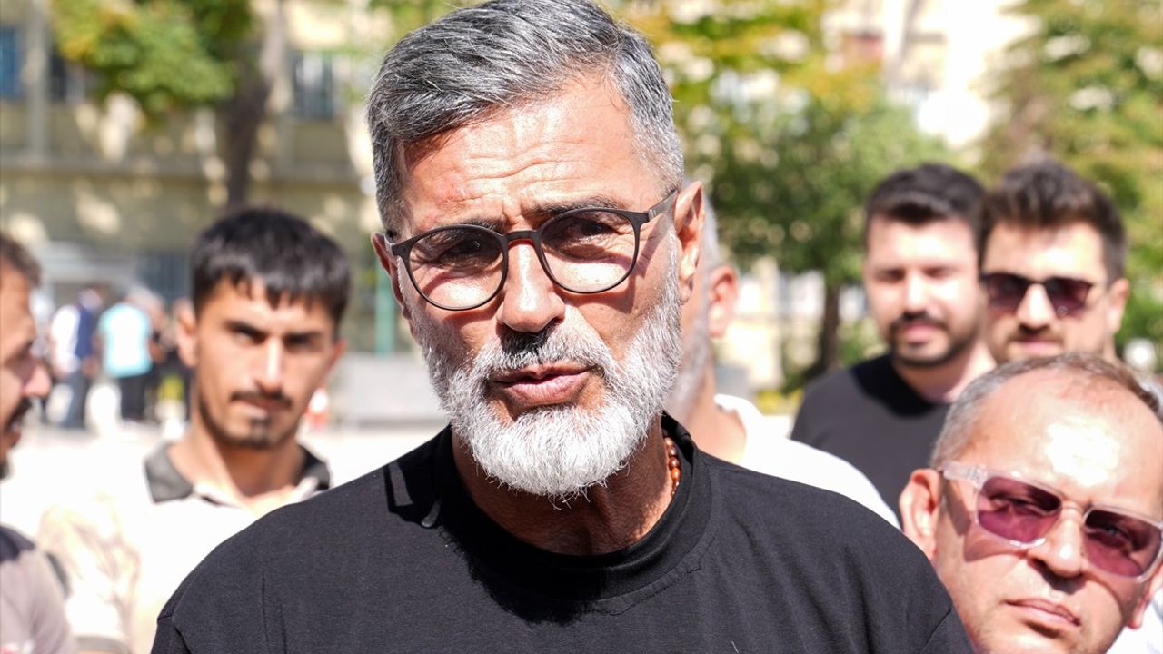 Türk Sinemasının Yıldızı Ahu Tuğba Son Yolculuğuna Uğurlandı