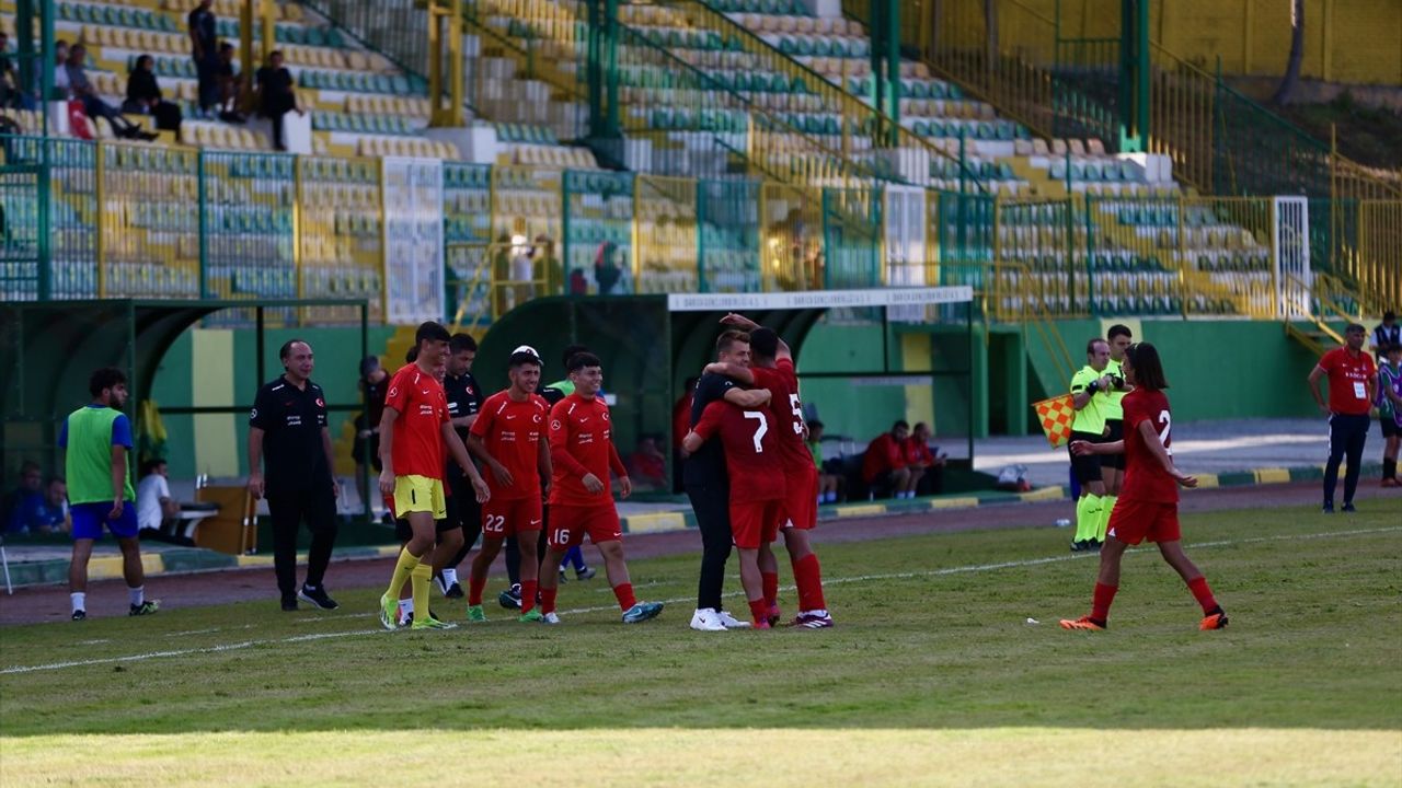 Türkiye U17 Futbol Takımı, Azerbaycan'ı 4-0 Geçti