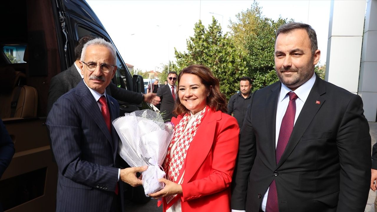 Ulaştırma ve Altyapı Bakanı Uraloğlu'ndan Tekirdağ'a Önemli Açıklamalar