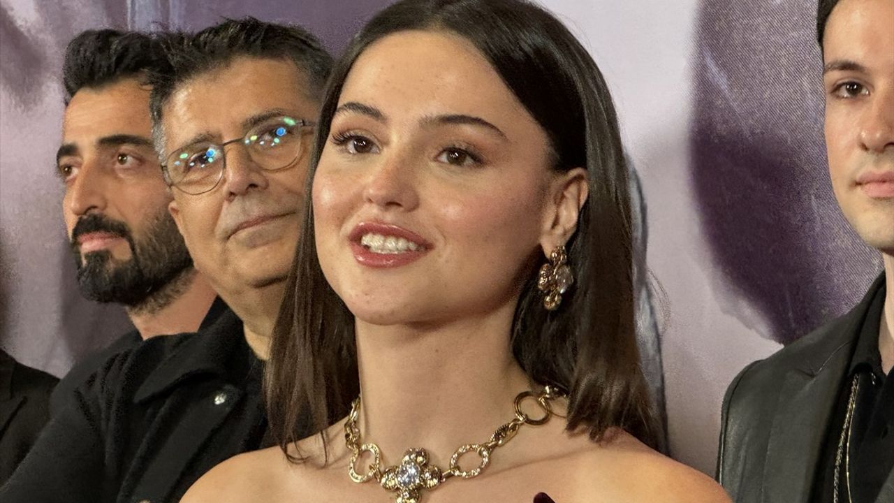 0000 Kilometre Filminin Galası Zorlu PSM'de Gerçekleşti