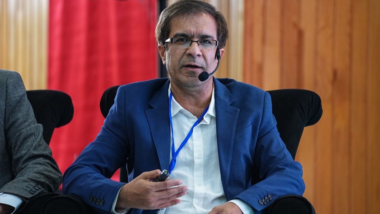 11. Uluslararası İslam ve Özgürlük Konferansı'nda Devlet ve Hukuk Konuları Tartışıldı