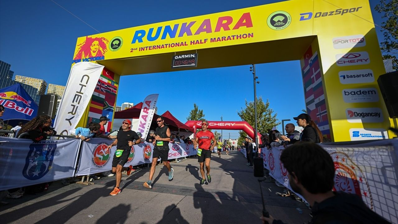 2. Runkara Yarı Maratonu: Hüseyin Can ve Daisy Jeptoo Kimeli Şampiyon Oldu