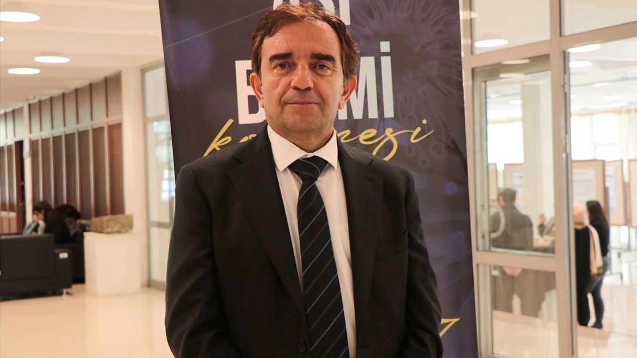 5. Uluslararası Aşı Bilimi Kongresi'nde Aşı Üretimi Üzerine Değerlendirmeler Yapıldı