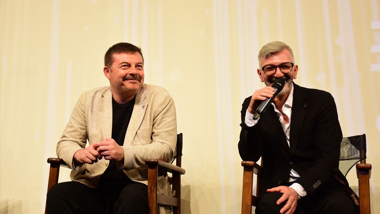 61. Uluslararası Antalya Altın Portakal Film Festivali'nde "Sevgili Katilim Berlin" Filmi Prömiyeri Yapıldı