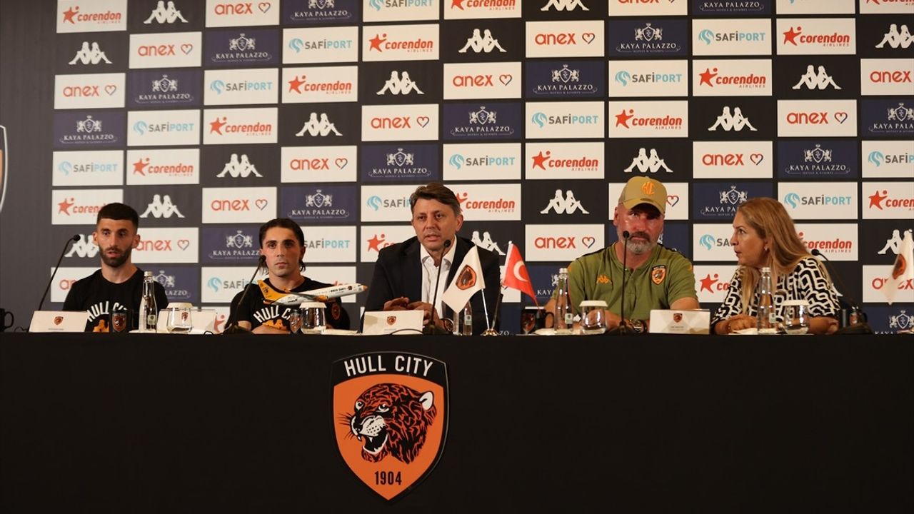 Abdülkadir Ömür: Premier Lig Hedefi ile İngiltere'deyim