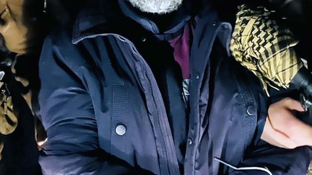 Adana Mezarlığında Üç Kişiyi Öldüren Zanlı Tutuklandı