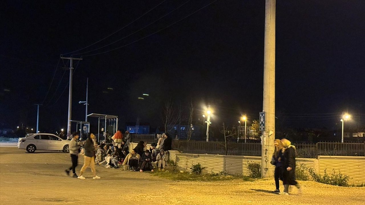 Afyonkarahisar'da 4.4 Büyüklüğünde Deprem Gerçekleşti