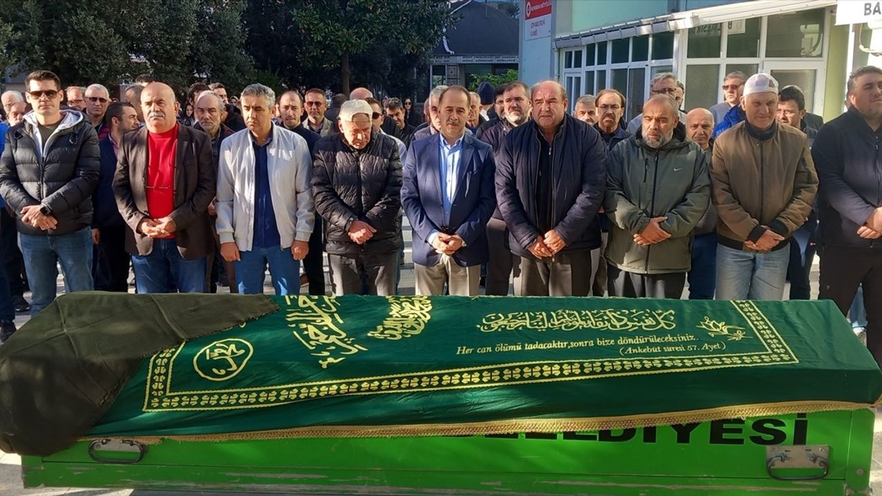 Aksaray'da Tur Otobüsü Kazasında Hayatını Kaybedenlerin Cenazeleri Defnedildi