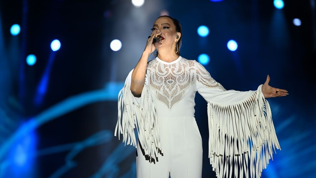 Ankara'da Cumhuriyet Bayramı Coşkusu Konserlerle Yaşandı