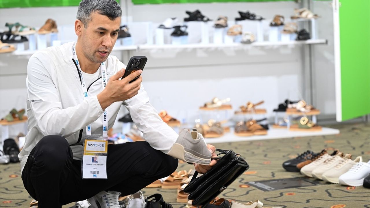 Antalya'da 17. Eksposhoes Fuarı Açıldı