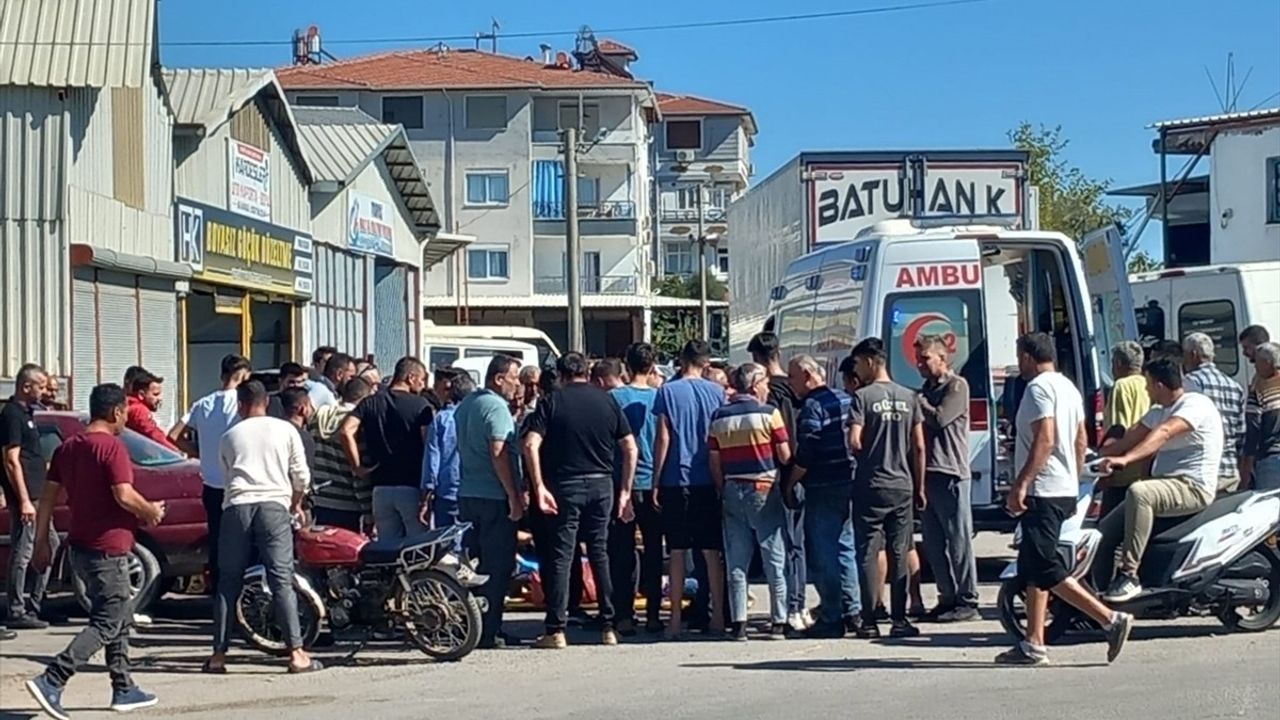 Antalya'da Silahlı Saldırı: Polis Memuru Ağır Yaralandı