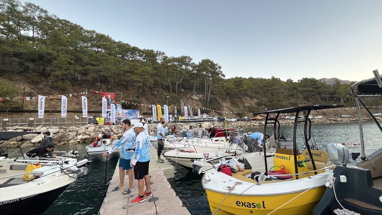 Antalya'da Sürdürülebilir Balık Tutma Yarışması Başladı