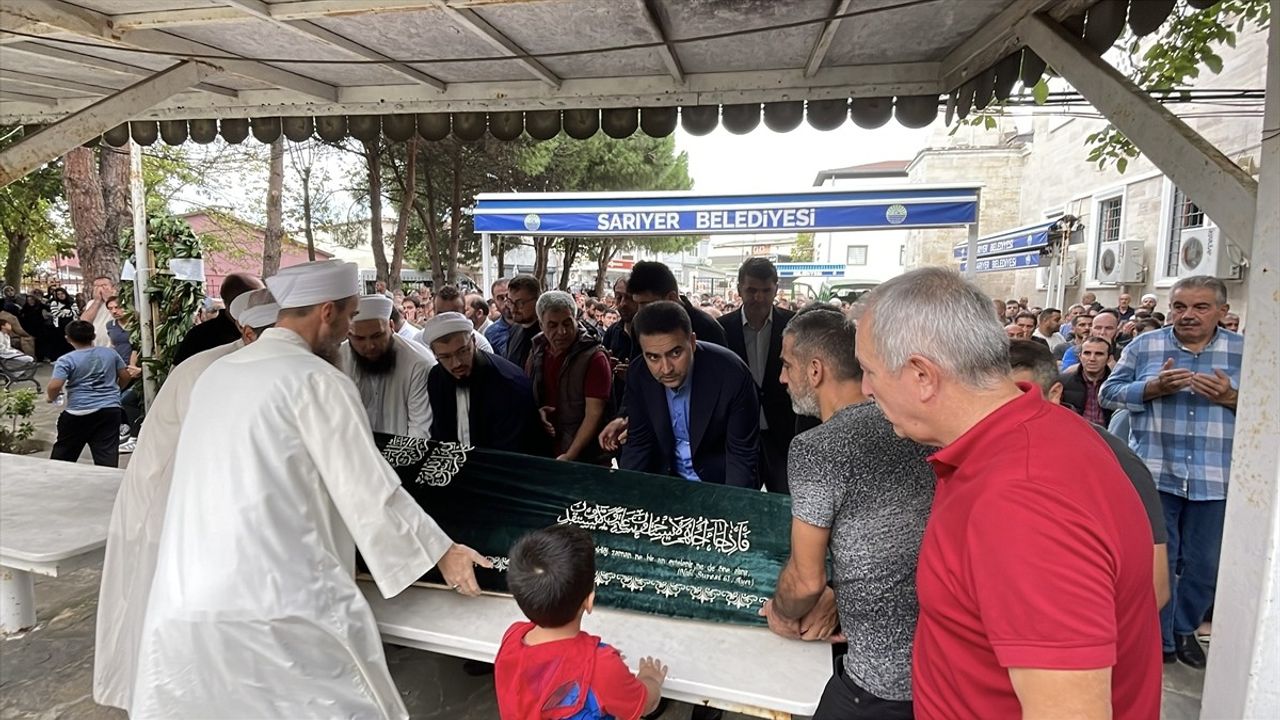 Avcılar'da Çalıntı Araç Kazası: Yıldıray Erol'un Cenazesi Defnedildi