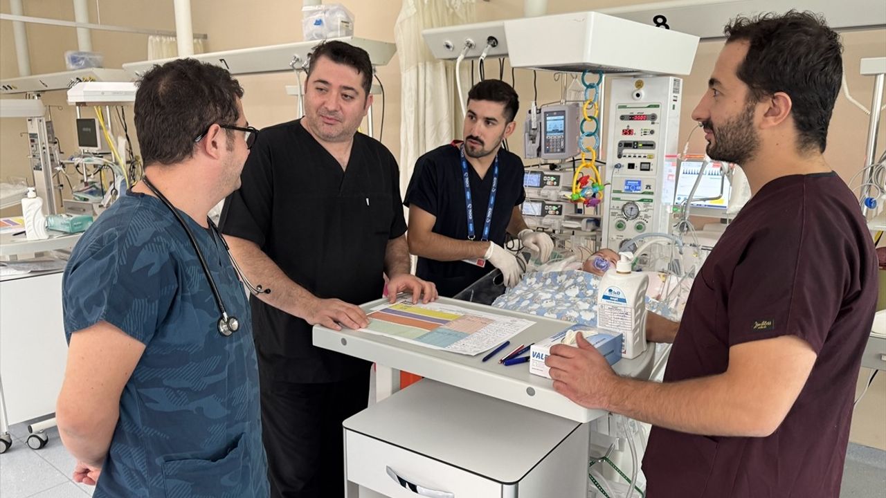 Bahar Aden'e Hayat Veren Cerrahi Müdahale