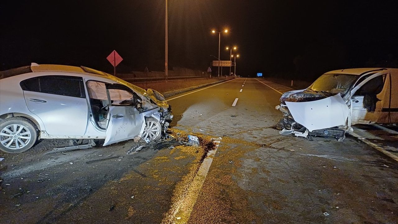 Bolu'da Trafik Kazası: 1 Ölü, 1 Yaralı