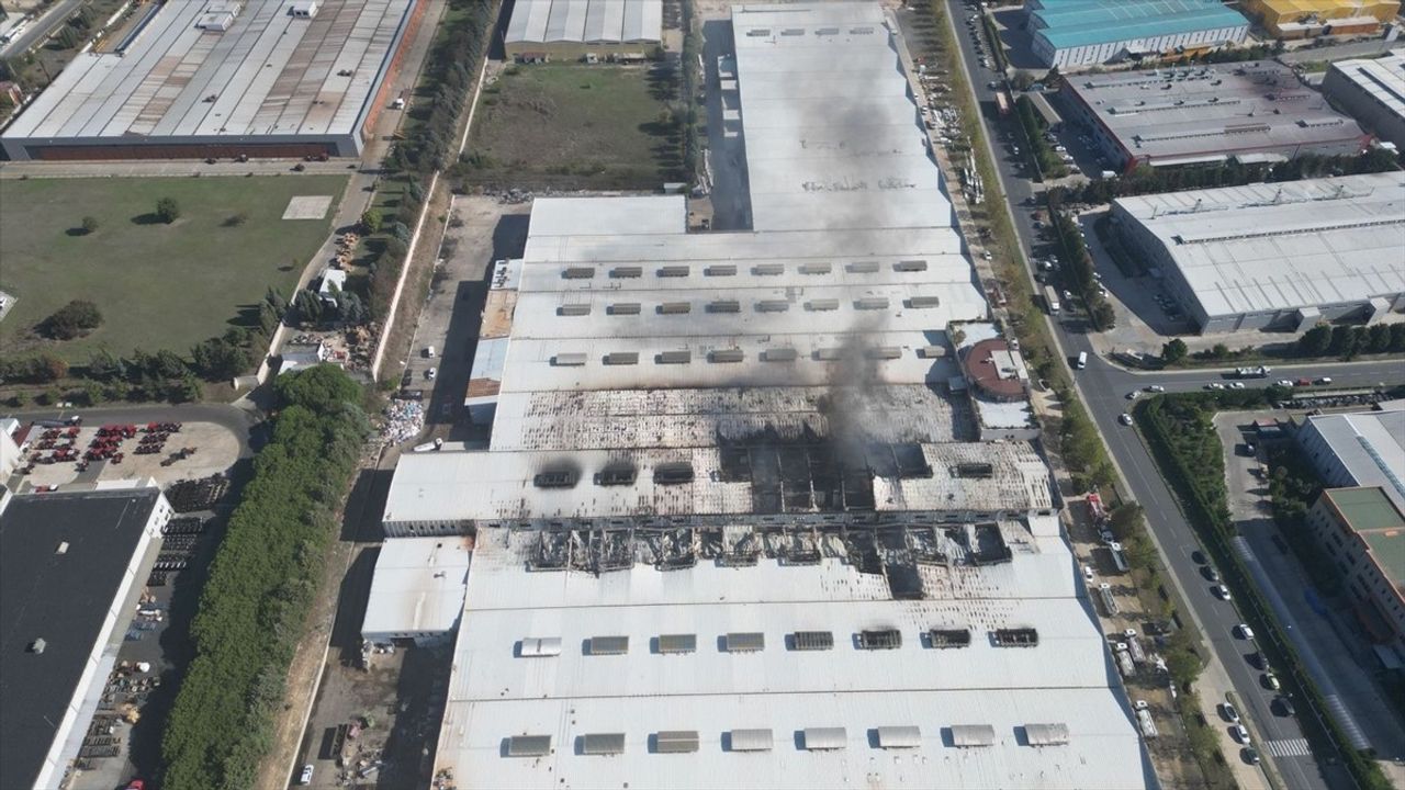 Çerkezköy'deki Fabrikada Yangın Kontrol Altına Alındı