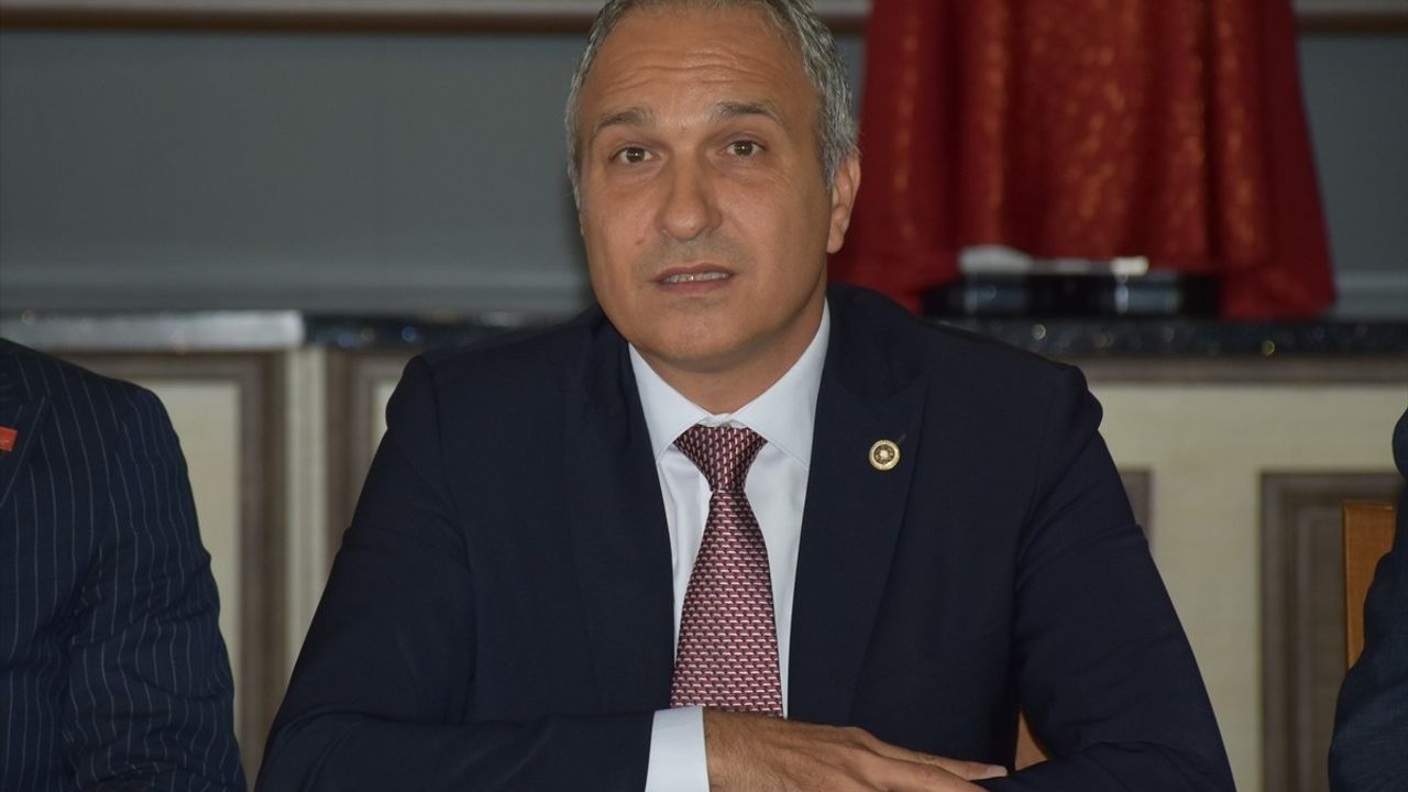 CHP'li Özçağdaş: Öğretmenler Her Gün Atama Sonuçlarını Bekliyor