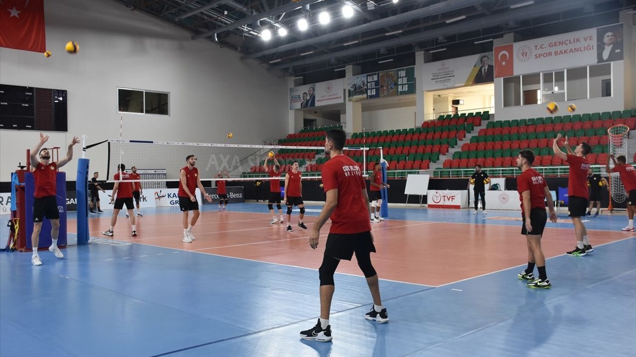 Cizre Belediyespor Erkek Voleybol Takımı Play-Off Hedefiyle Sezona Başlıyor