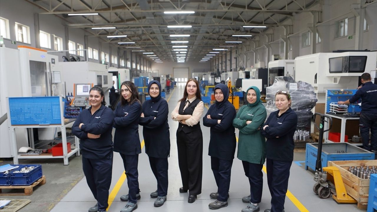 Çorum'da Kadınlar CNC Tezgahında Üretim Yaparak Ezber Bozuyor