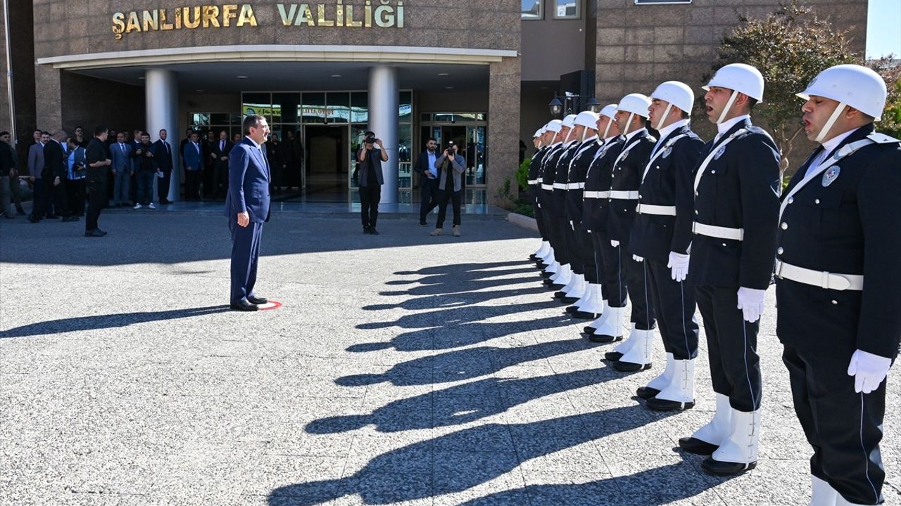 Cumhurbaşkanı Yardımcısı Cevdet Yılmaz Şanlıurfa'da Temaslarda Bulundu