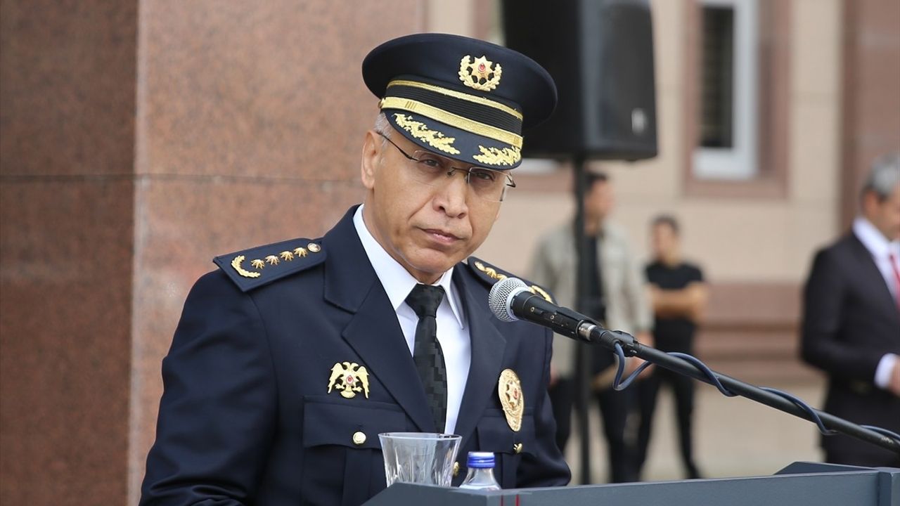 Diyarbakır Emniyet Müdürlüğü'ne Yeni Araçlar Tahsis Edildi