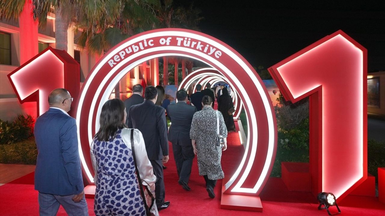 Doha'da Türkiye Cumhuriyeti'nin 101. Yıldönümü Coşkuyla Kutlandı