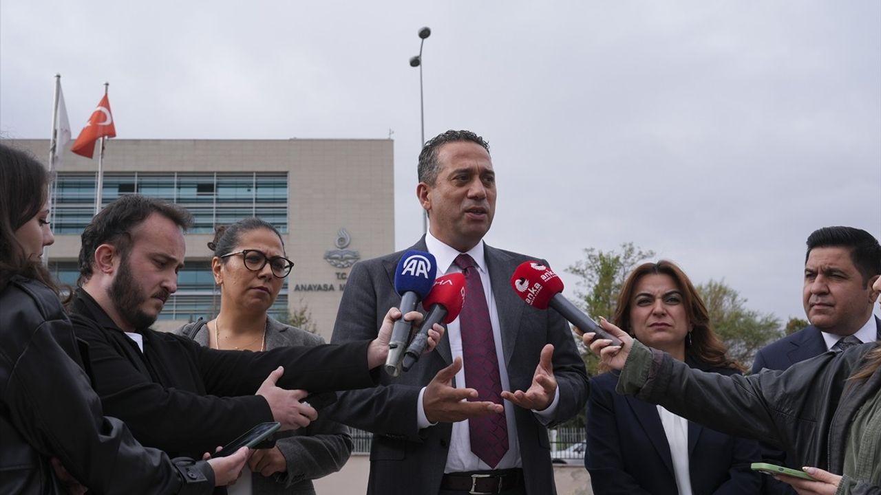 Dört Siyasi Partiden Anayasa Mahkemesi'ne Ziyaret