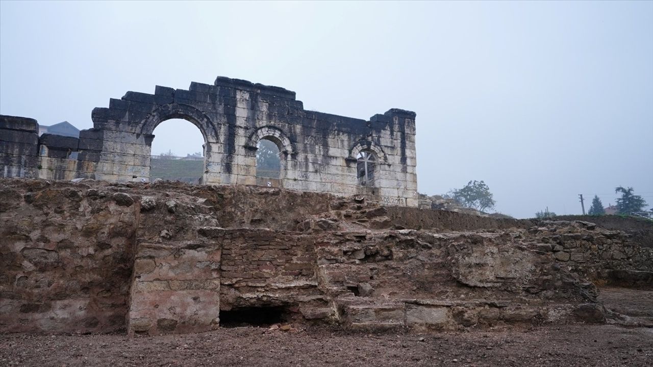 Düzce'deki Antik Kentte Tarihi Kalıntılar Ortaya Çıktı