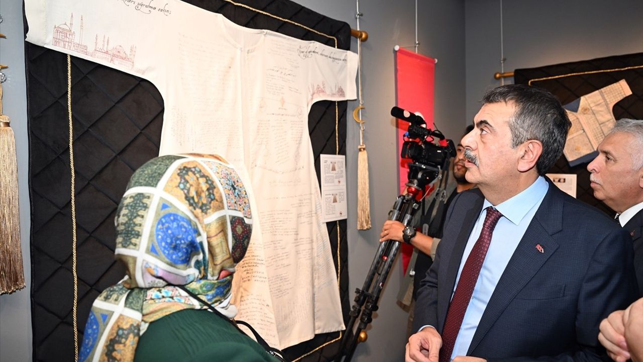 Eğitimde Devrimler ve Deprem Sonrası Durum: Bakan Tekin Trabzon'da Açıklamalarda Bulundu