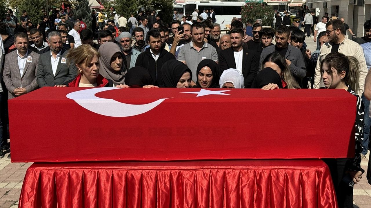 Elazığ'da Şehit Piyade Sözleşmeli Er Sefer Alan İçin Tören Düzenlendi