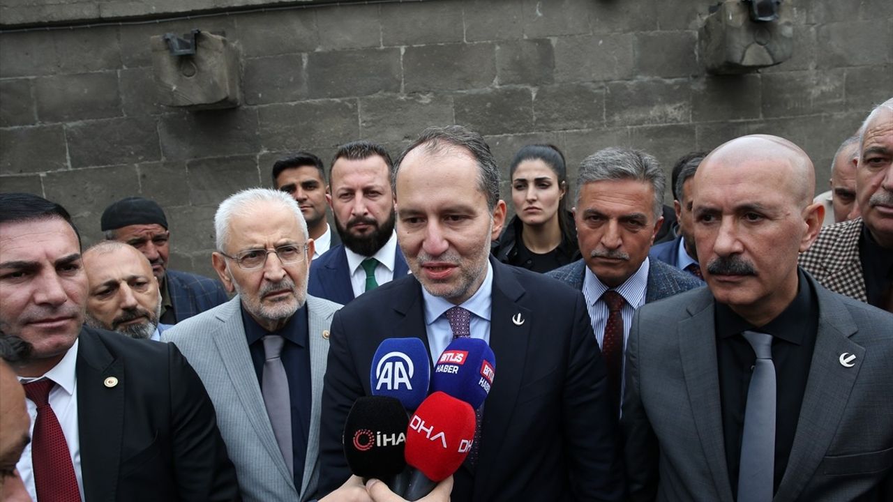 Erbakan Bitlis'te Esnaf Ziyareti Gerçekleştirdi