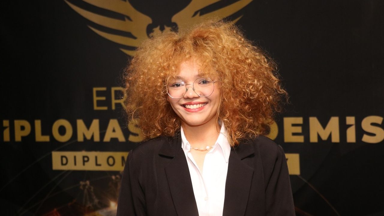 Erzurum Diplomasi Akademisi 9. Dönem Eğitimlerine Başlıyor