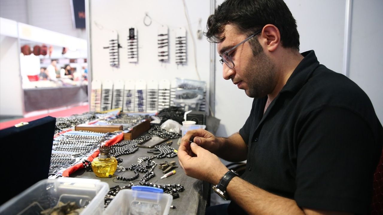 Fizik Mezunu Sıddık Kılıç, Tespihçilikte Ustalık Kazandı