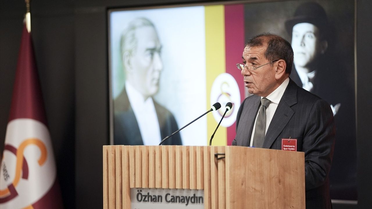 Galatasaray Divan Kurulu Toplantısı ve Dursun Özbek'in Açıklamaları
