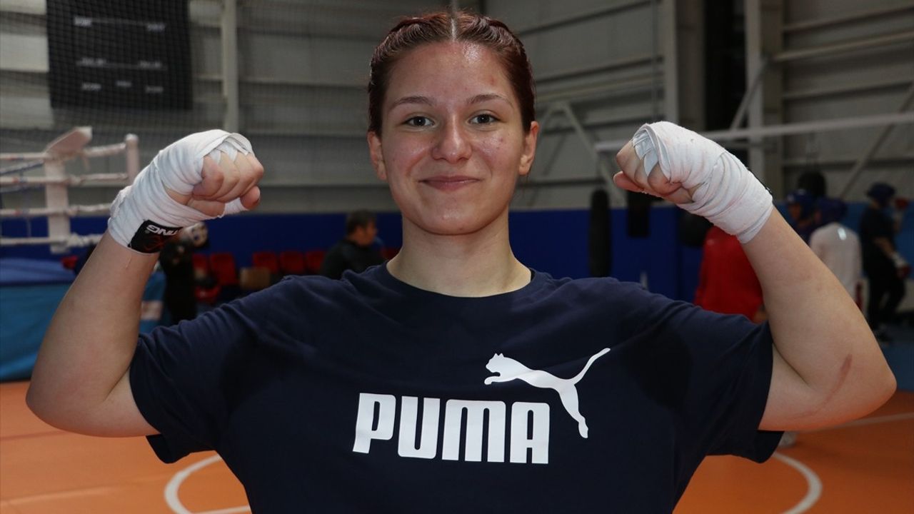 Geleceğin Yıldızı: Yonca Gül Yılmaz, İdolüyle Aynı Yolda