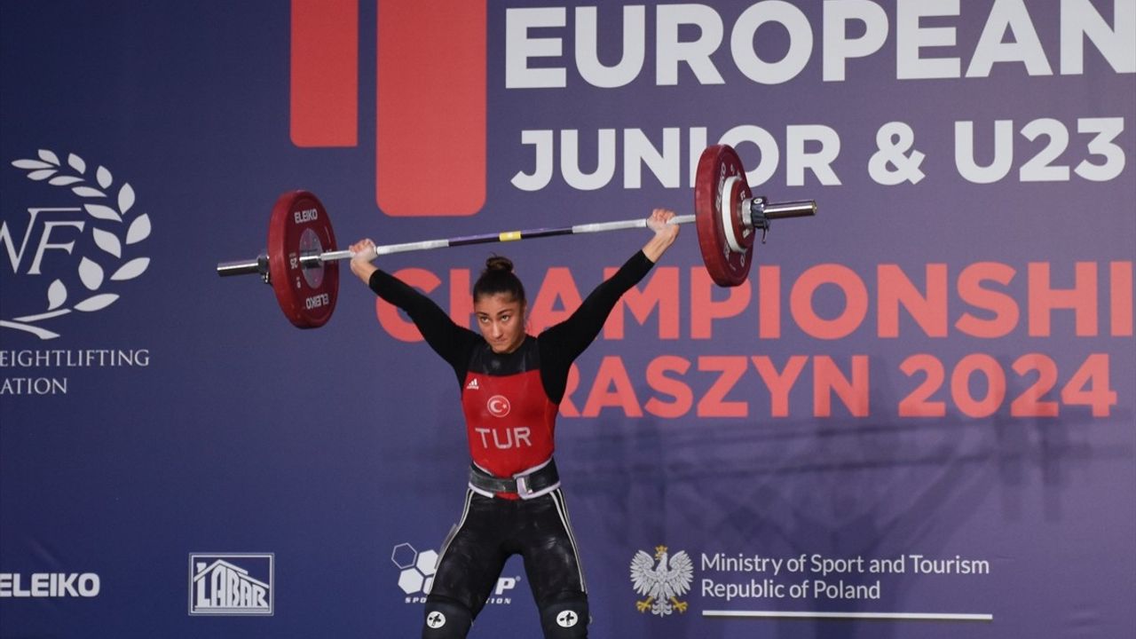 Gençler Avrupa Halter Şampiyonası: Tuğba Nur Koz Gümüş Madalya Kazandı