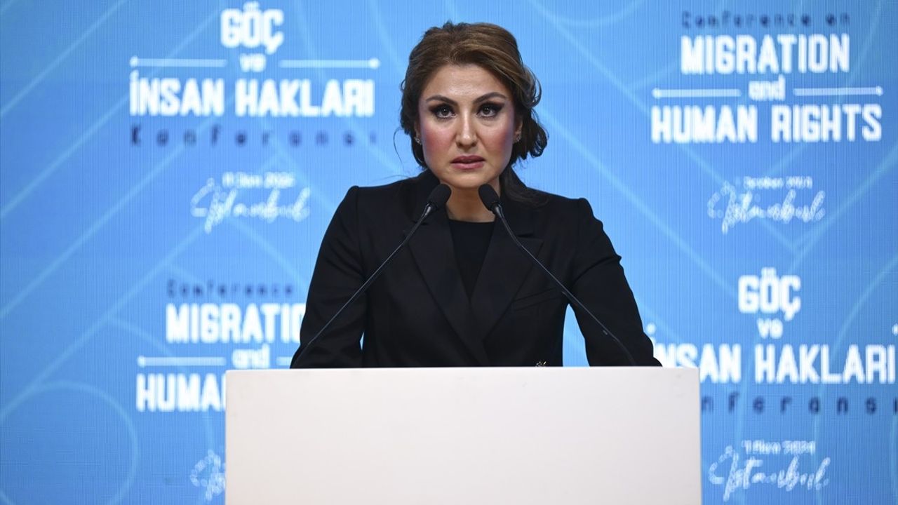 Göç ve İnsan Hakları Üzerine Tartışmalar: AYM Başkanı Özkaya'nın Açıklamaları