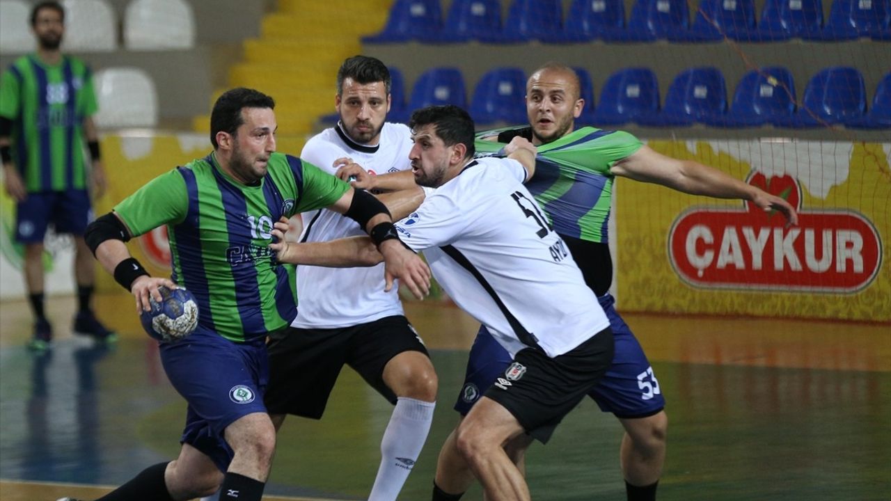 Hentbol Süper Lig'de Beşiktaş Farklı Galip Geldi