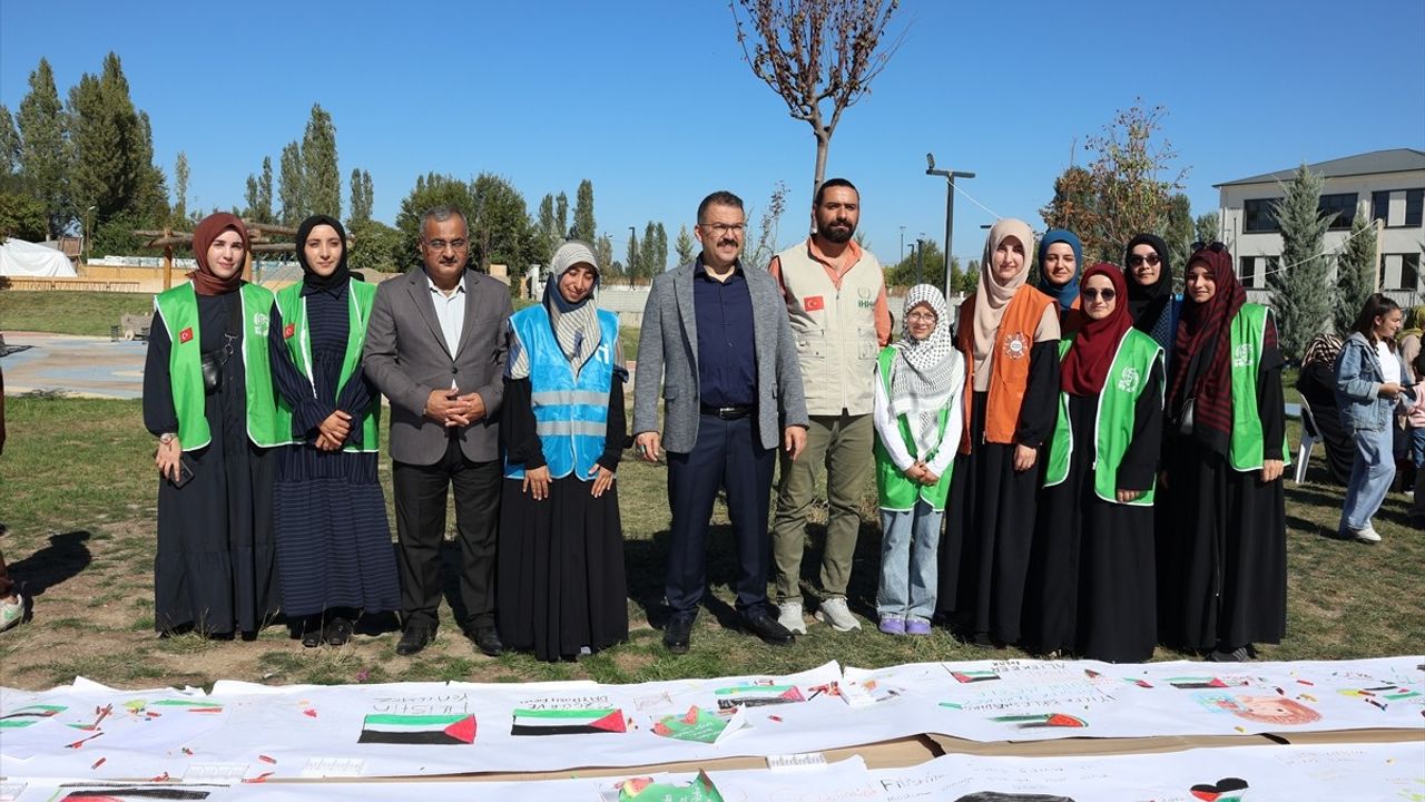 Iğdır'da Filistinli Çocuklar İçin Sanatsal Etkinlik