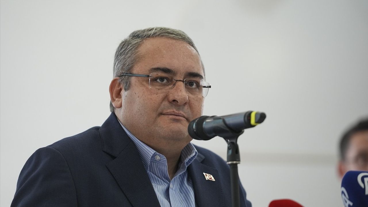 İran Büyükelçiliği'nden Gazze'ye Destek: 'Kanser Hücresi' Karikatür Sergisi Açıldı