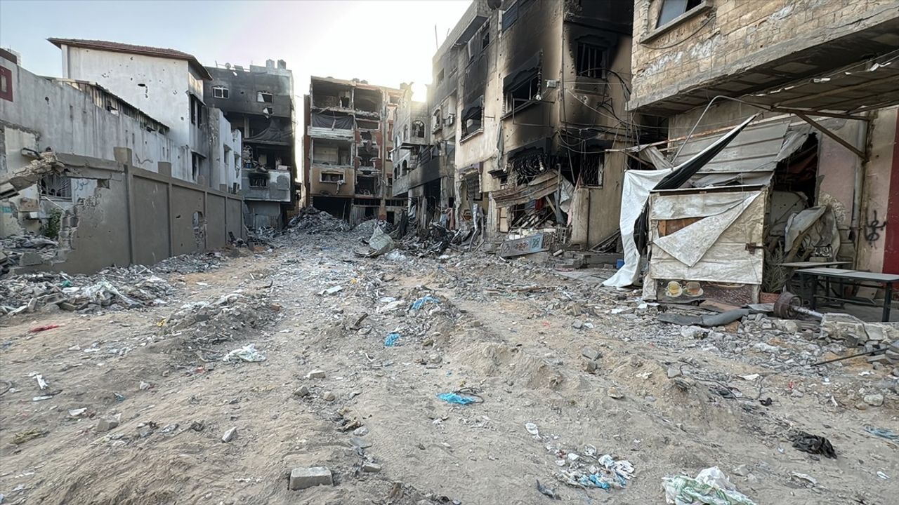 İsrail Ordusu Kemal Advan Hastanesi'nden Çekildi: Geride Ölüler ve Yıkım Kaldı