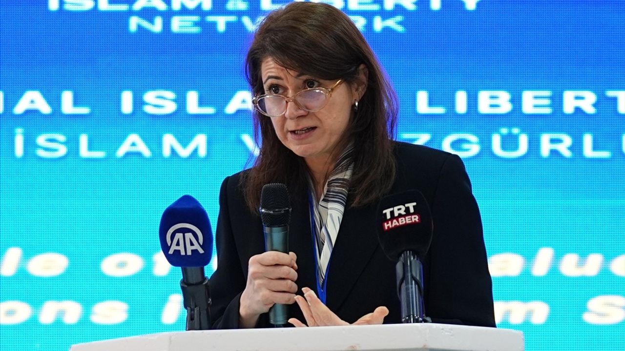 İstanbul'da 11. Uluslararası İslam ve Özgürlük Konferansı Gerçekleşti