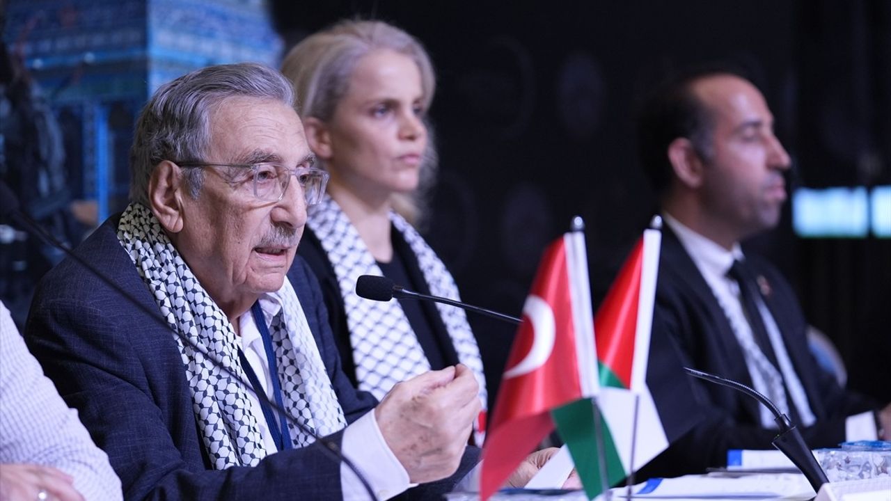 İstanbul'da 'Uluslararası Özgür Filistin Kongresi' Yapıldı