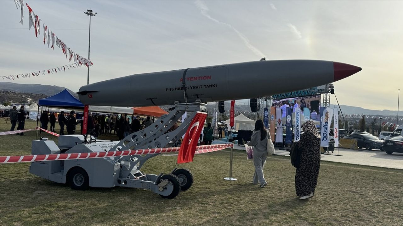 Kayseri'de 6. Bilim Şenliği Coşkuyla Açıldı