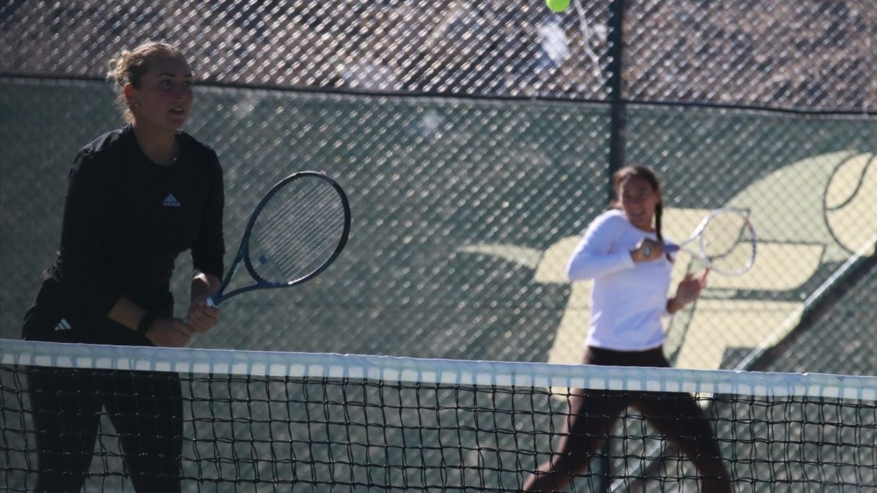 Kayseri'de W35 Tenis Turnuvası Şampiyonları Belli Oldu