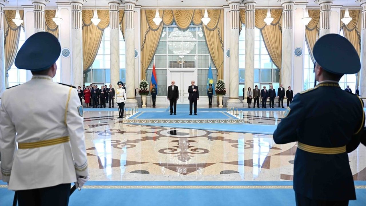 Kazakistan ve Ermenistan'dan İleriye Dönük İşbirliği Mesajı